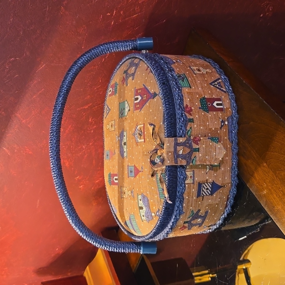 Cottage Chic Sewing/Craft Basket - Small Pre-owned- Blue & Tan